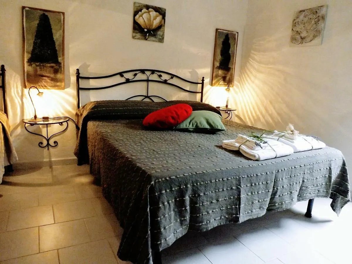 Centralissimo Nel Cuore Del Borgo Suvereto 0*,  Ιταλία